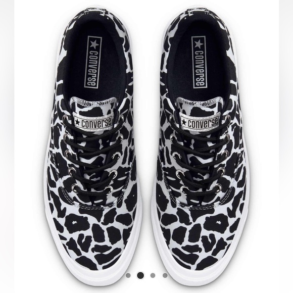 Black White  Low Top Converse - Picture 4 of 15